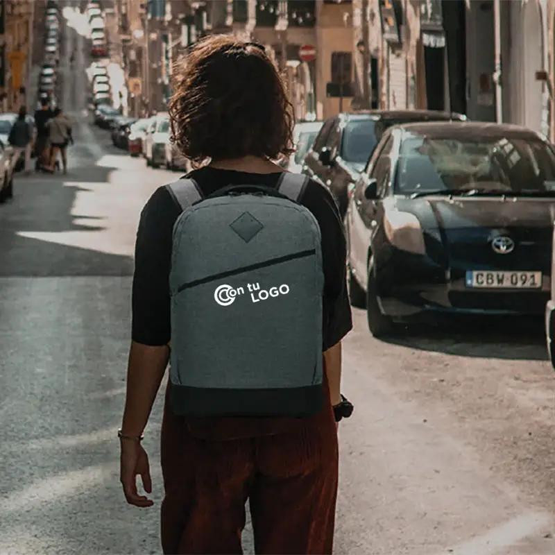 Mochila personalizada con logo para regalos empresariales - Creative Group